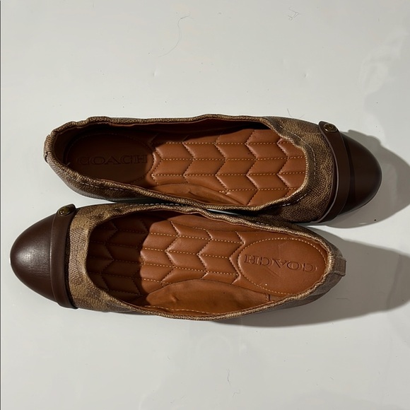 Coach Tan and Brown Flats - Picture 4 of 14